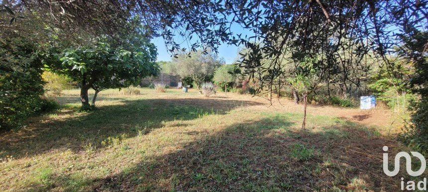 Land of 560 m² in Bezouce (30320)