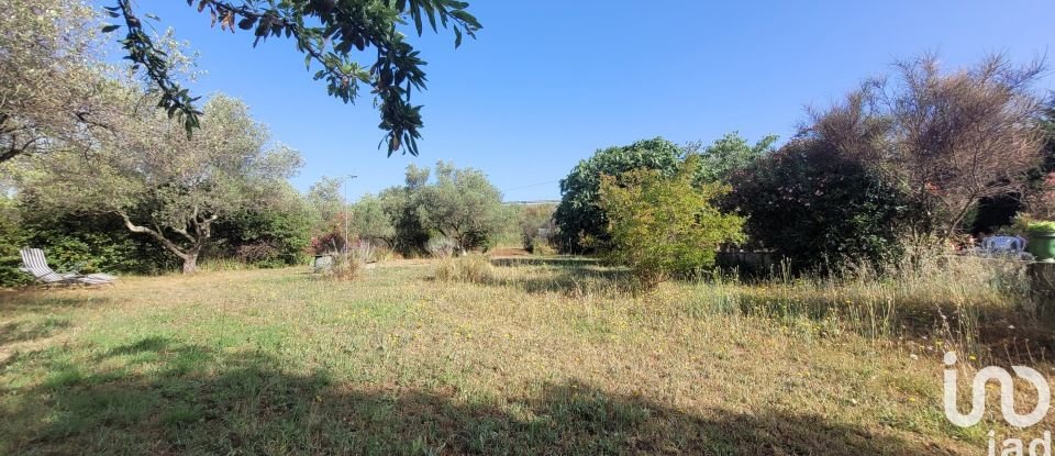 Land of 560 m² in Bezouce (30320)
