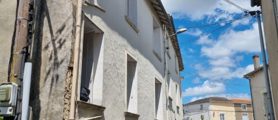 Immeuble de 205 m² à SAINT MARTIN LA PALLU (86380)