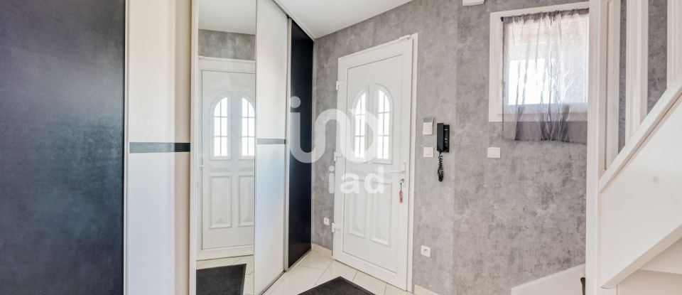 House 6 rooms of 140 m² in Oissery (77178)