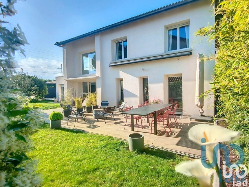 Maison 6 pièces de 142 m² à Montélimar (26200)