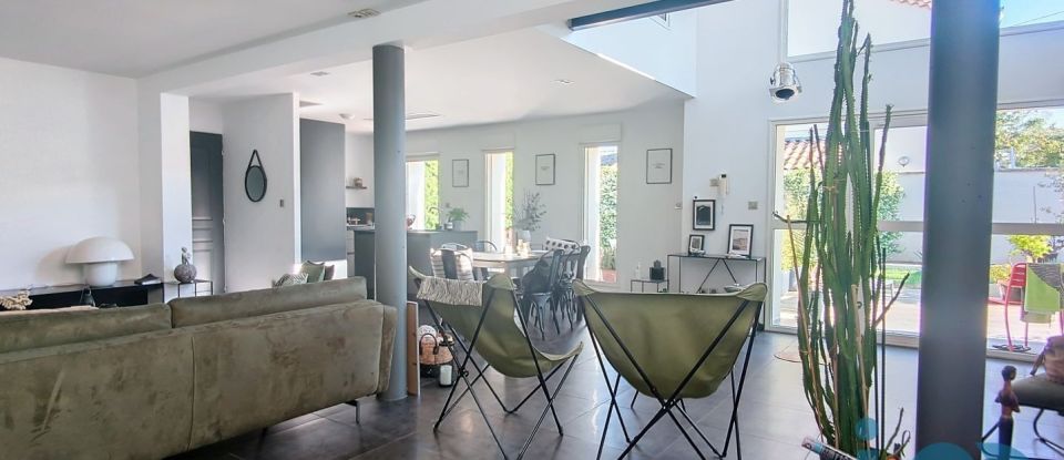 Maison 6 pièces de 142 m² à Montélimar (26200)