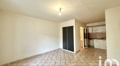 Apartment 1 room of 24 m² in Soignolles-en-Brie (77111)