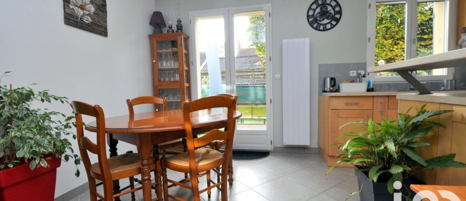 Maison 5 pièces de 72 m² à Saint-Chéron (91530)