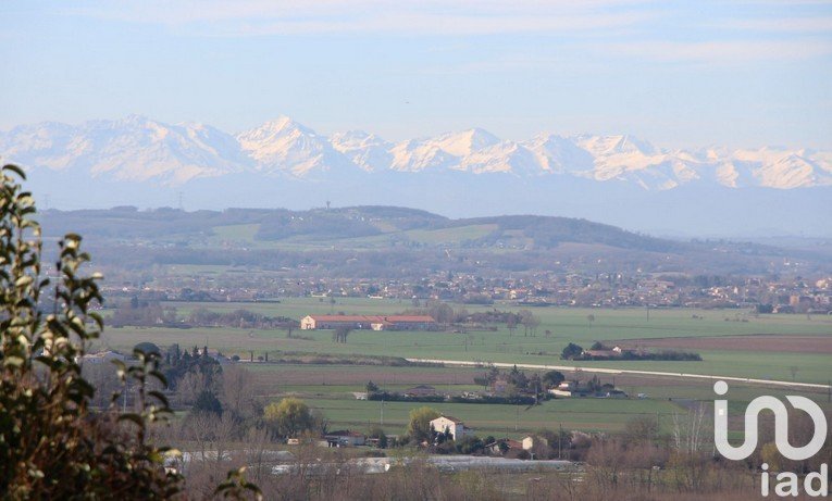 Land of 1,560 m² in - (31860)