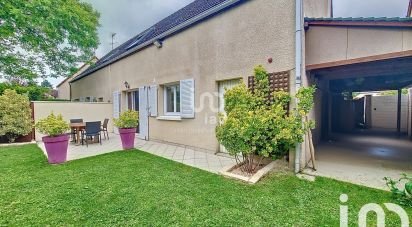 Maison 4 pièces de 90 m² à Nézel (78410)