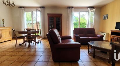 Traditional house 5 rooms of 90 m² in Coignières (78310)