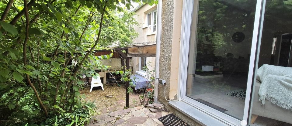 Maison 5 pièces de 110 m² à Savigny-le-Temple (77176)