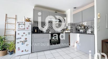 Appartement 2 pièces de 47 m² à Corbeil-Essonnes (91100)