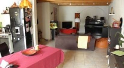 House 5 rooms of 100 m² in Jonquières-Saint-Vincent (30300)