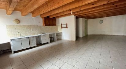 House 5 rooms of 100 m² in Jonquières-Saint-Vincent (30300)