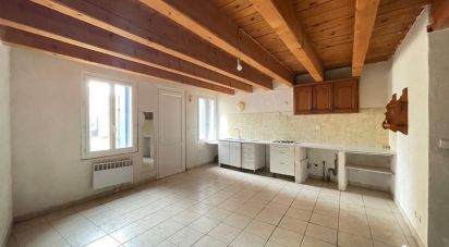 House 5 rooms of 100 m² in Jonquières-Saint-Vincent (30300)