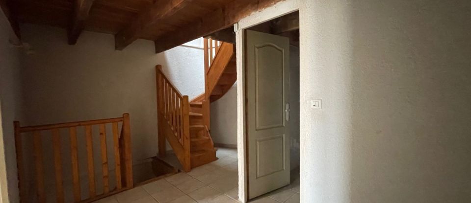 House 5 rooms of 100 m² in Jonquières-Saint-Vincent (30300)