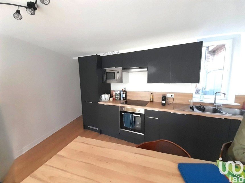 Apartment 5 rooms of 85 m² in Lille (59800)