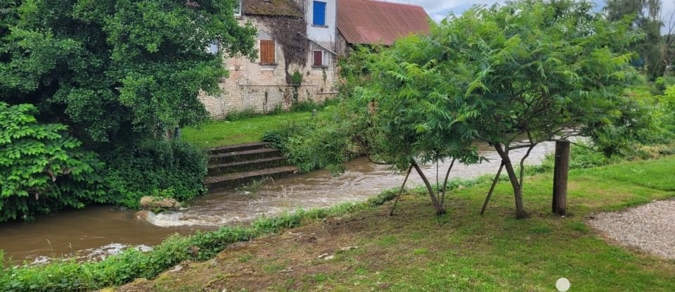 Maison de village 3 pièces de 65 m² à Châteauneuf-sur-Cher (18190)