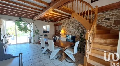 Country house 7 rooms of 228 m² in Les Moitiers-d'Allonne (50270)