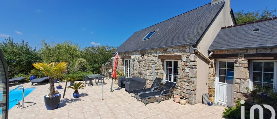 Country house 7 rooms of 228 m² in Les Moitiers-d'Allonne (50270)