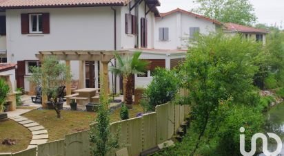 House 4 rooms of 82 m² in Saint-Jean-de-Luz (64500)