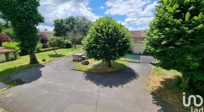 House 4 rooms of 126 m² in Saint-Saturnin (16290)