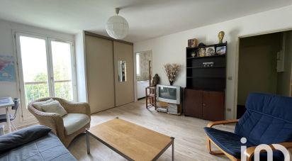 Apartment 1 room of 32 m² in Plaisir (78370)