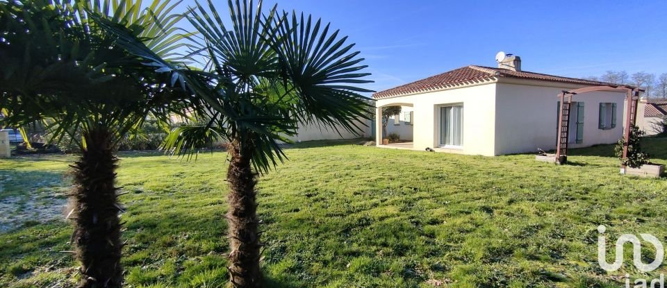 Maison 4 pièces de 102 m² à Grosbreuil (85440)