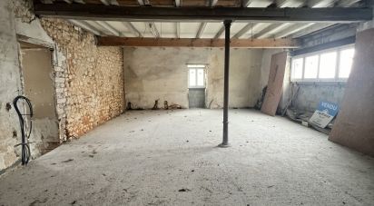 Maison de ville 5 pièces de 192 m² à Montlieu-la-Garde (17210)