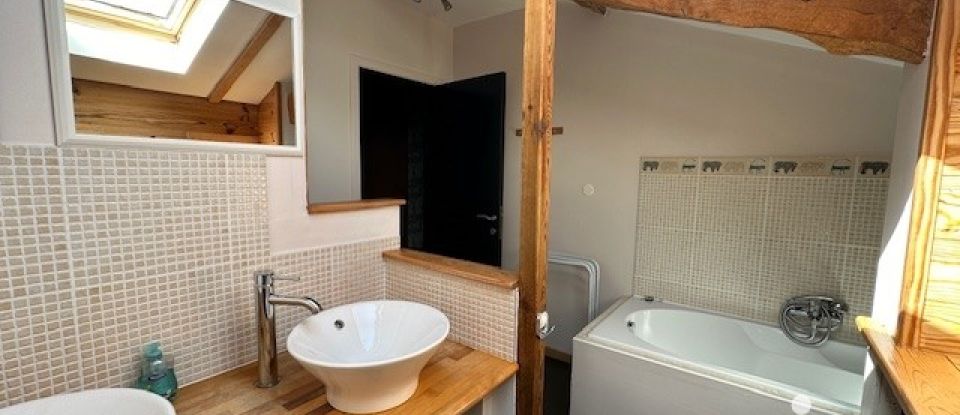 Lodge 16 rooms of 433 m² in Montet-et-Bouxal (46210)