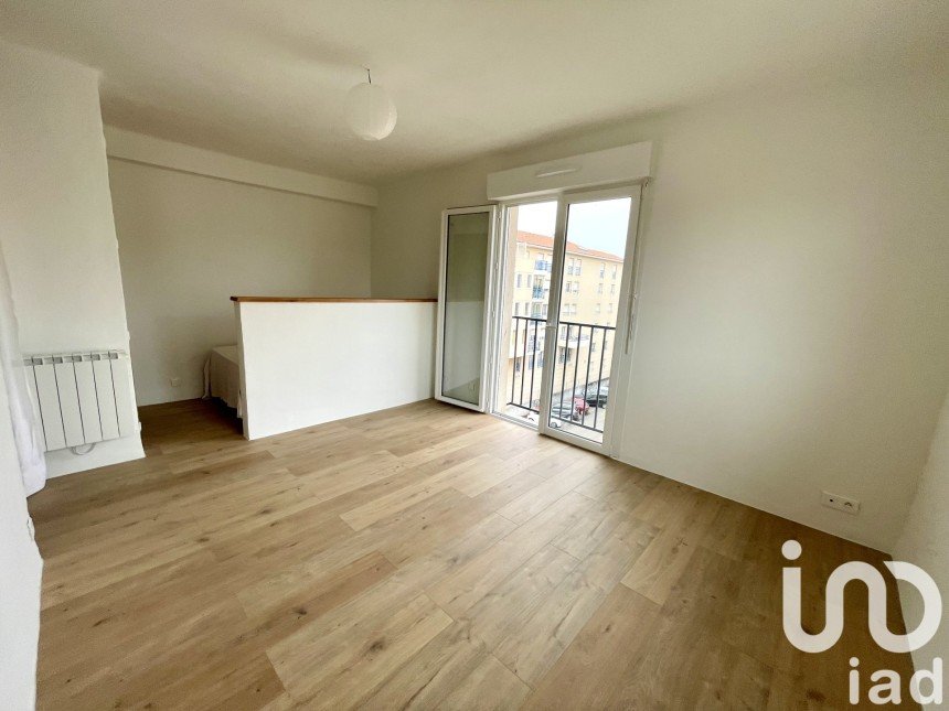 Appartement 1 pièce de 29 m² à Saint-Raphaël (83700)