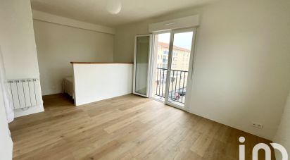 Apartment 1 room of 29 m² in Saint-Raphaël (83700)