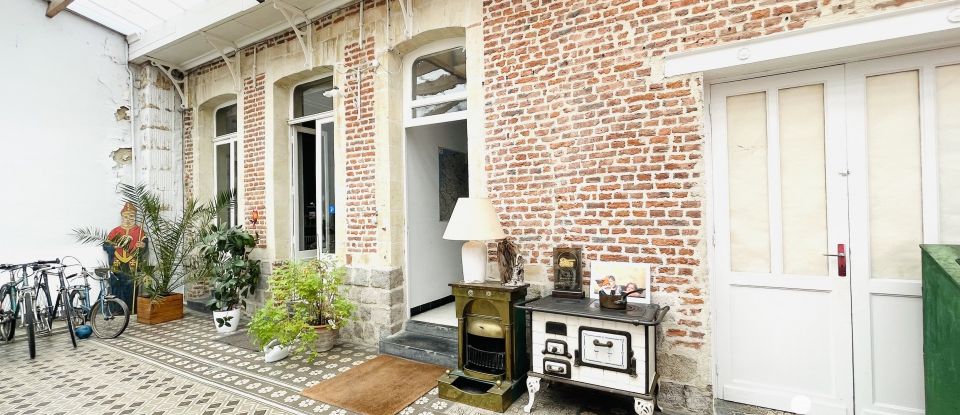 Maison 10 pièces de 297 m² à Douai (59500)