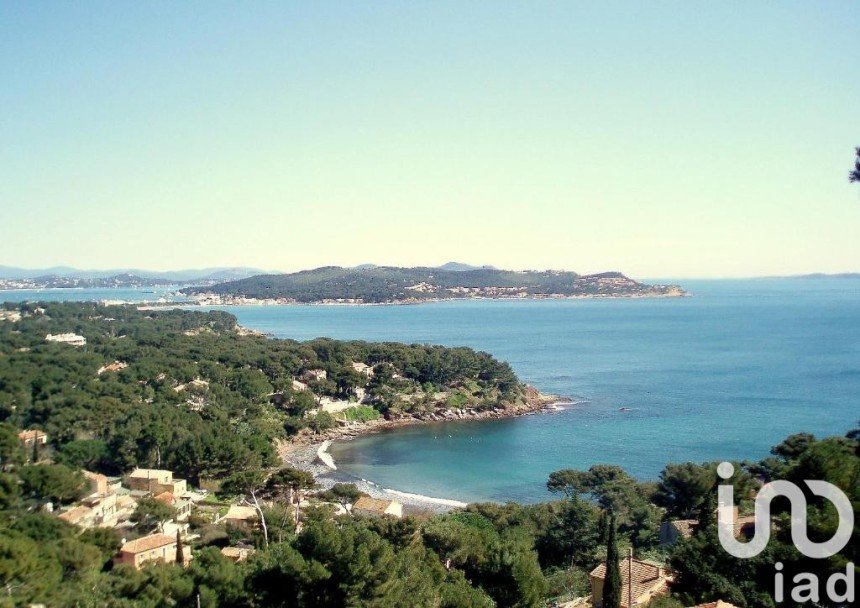 Land of 3,500 m² in La Seyne-sur-Mer (83500)