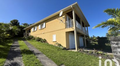 Maison 4 pièces de 95 m² à Saint-Joseph (97480)