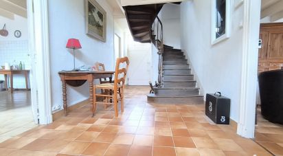 House 5 rooms of 216 m² in Château-Garnier (86350)