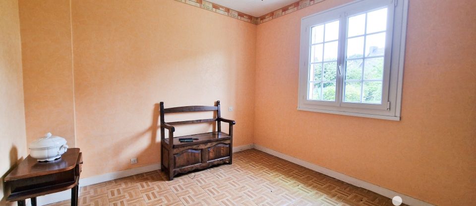 Traditional house 4 rooms of 90 m² in Saint-Hernin (29270)