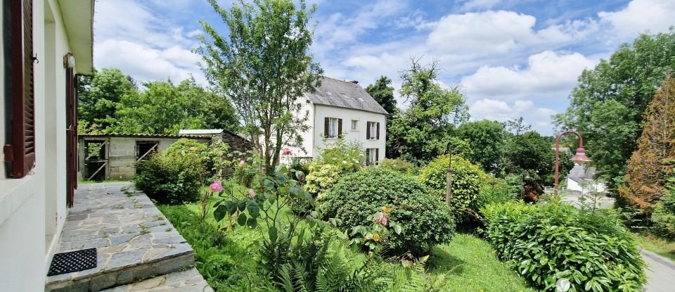 Maison traditionnelle 4 pièces de 90 m² à Saint-Hernin (29270)