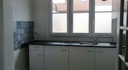 Appartement 3 pièces de 80 m² à Sainte-Savine (10300)