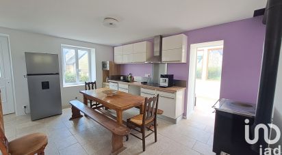 Maison de campagne 6 pièces de 104 m² à Les Moitiers-d'Allonne (50270)