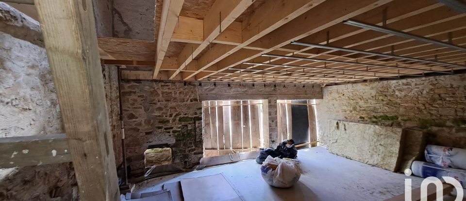 Maison de campagne 6 pièces de 104 m² à Les Moitiers-d'Allonne (50270)