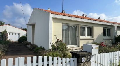 House 4 rooms of 97 m² in Rezé (44400)