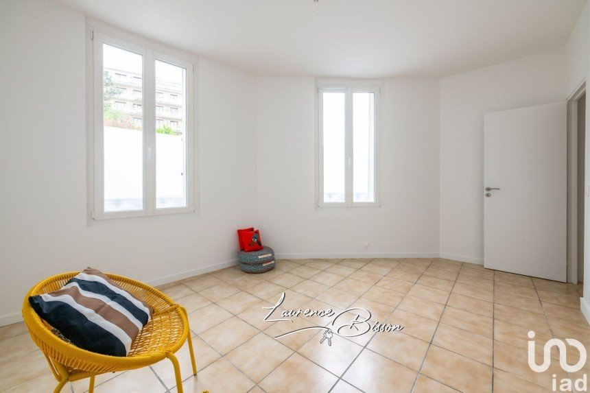 Appartement 2 pièces de 39 m² à Vincennes (94300)