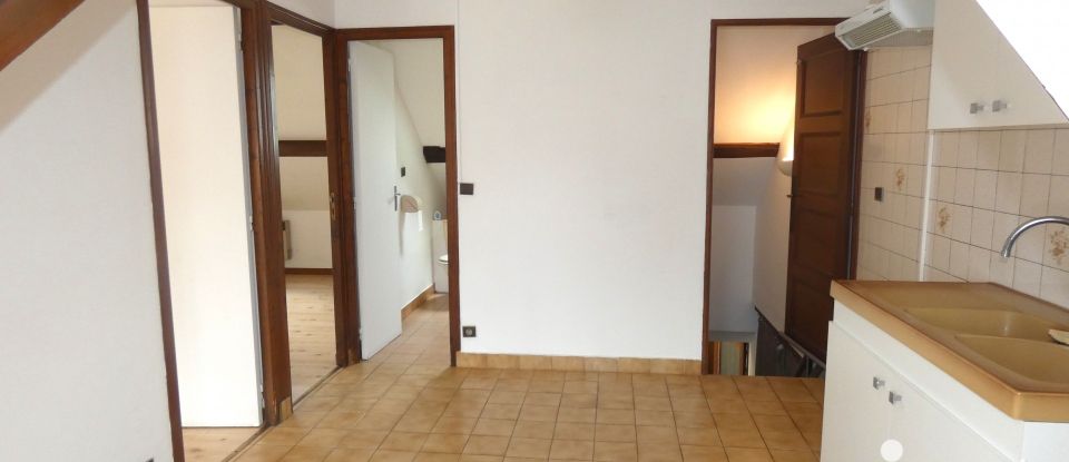 Apartment 3 rooms of 31 m² in Septeuil (78790)