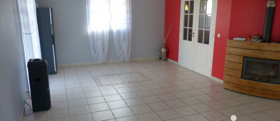 House 6 rooms of 157 m² in Le Tour-du-Parc (56370)