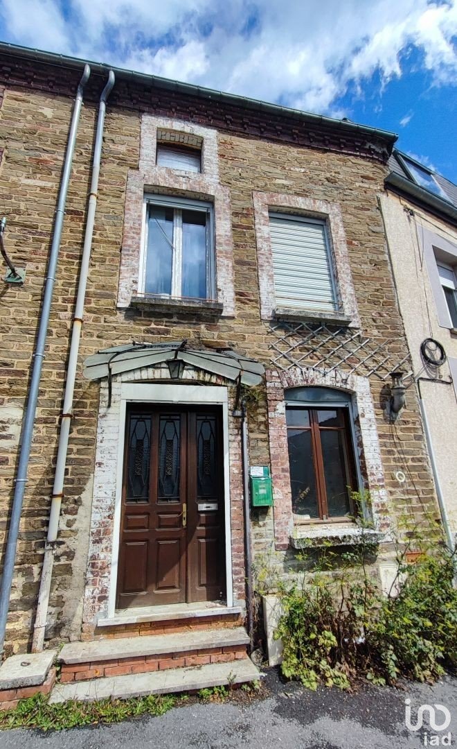 House 4 rooms of 100 m² in Bogny-sur-Meuse (08120)