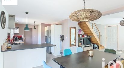 Maison traditionnelle 5 pièces de 108 m² à Val-d'Izé (35450)