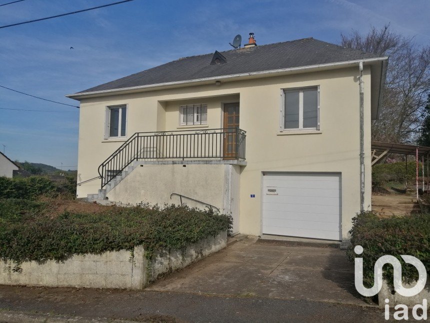 House 3 rooms of 73 m² in Andouillé (53240)