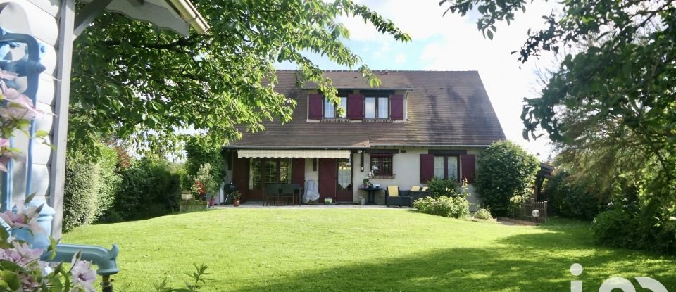 Traditional house 7 rooms of 154 m² in Bois-le-Roi (27220)
