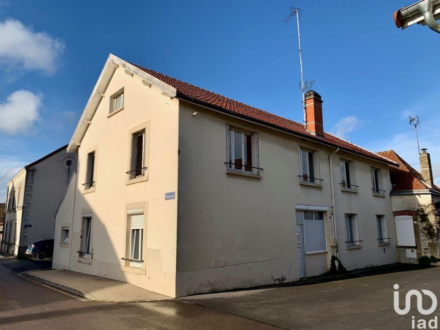 House 10 rooms of 212 m² in Jouy-lès-Reims (51390)