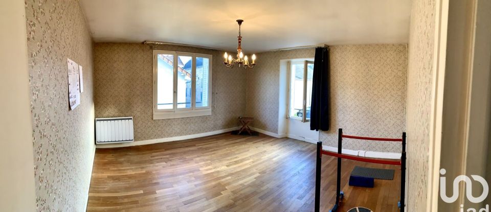 House 10 rooms of 212 m² in Jouy-lès-Reims (51390)