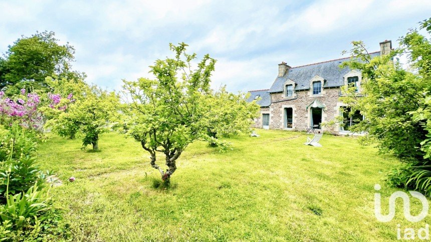 House 5 rooms of 111 m² in Paimpol (22500)