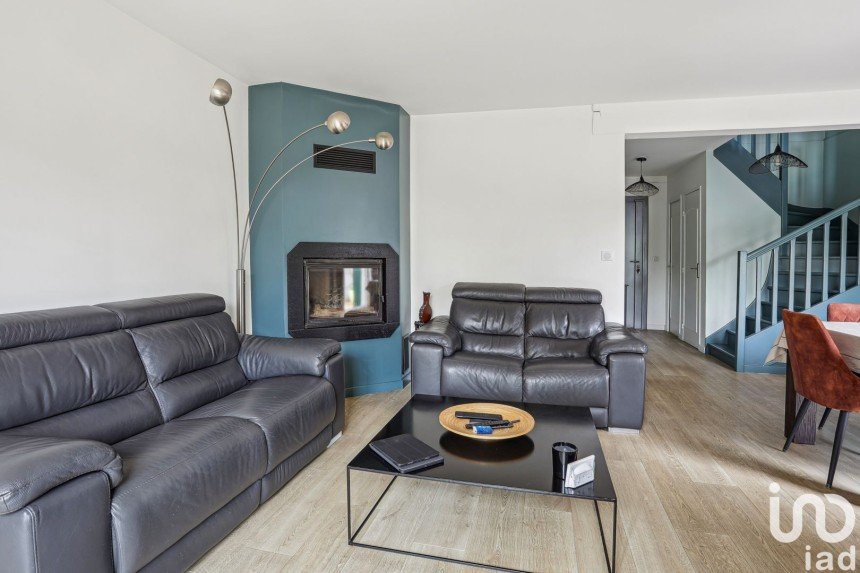 Maison 5 pièces de 105 m² à Moissy-Cramayel (77550)